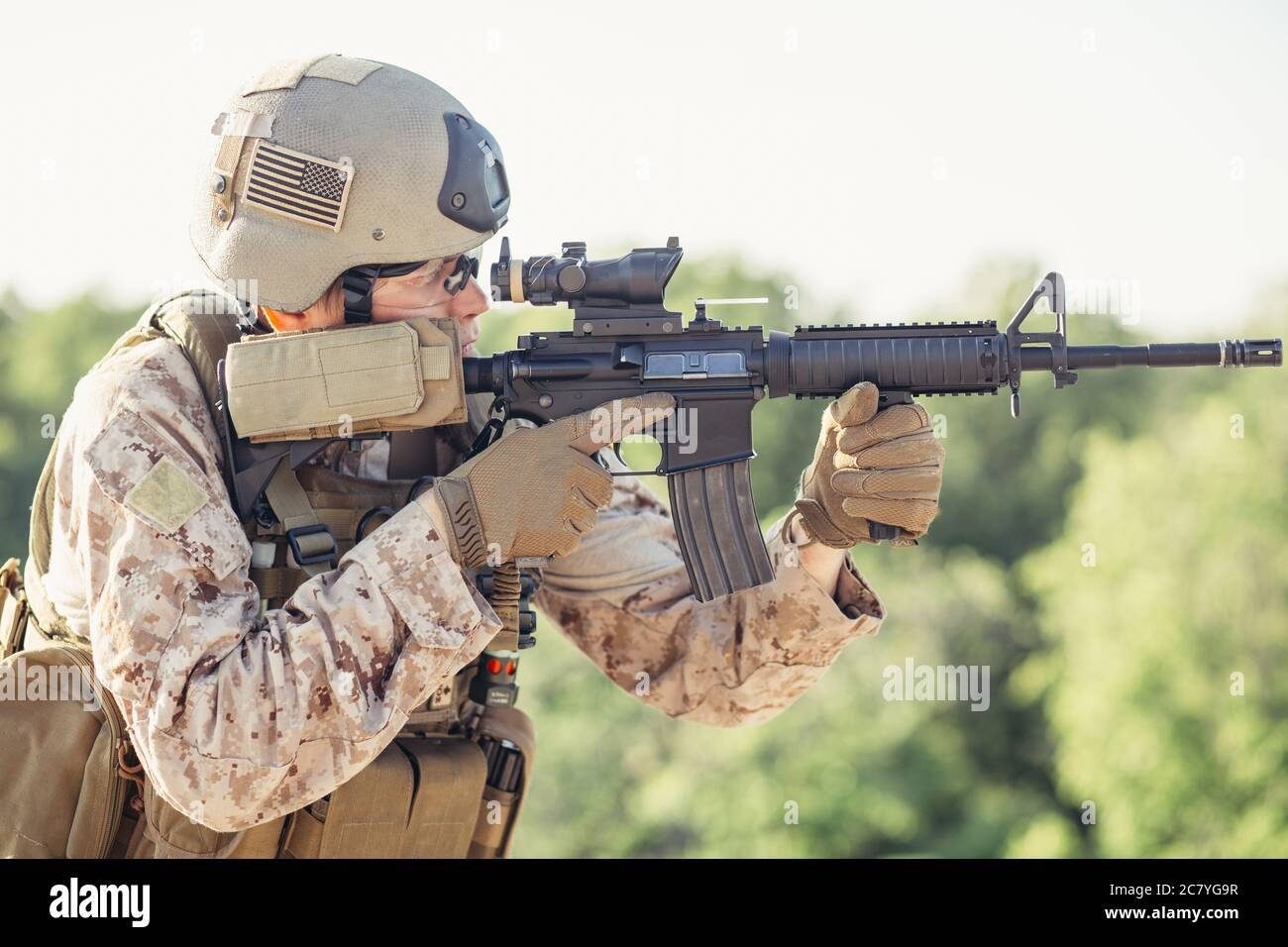 Block Posts Military US marines in the desert near the blockpost Stock Photo - Alamy