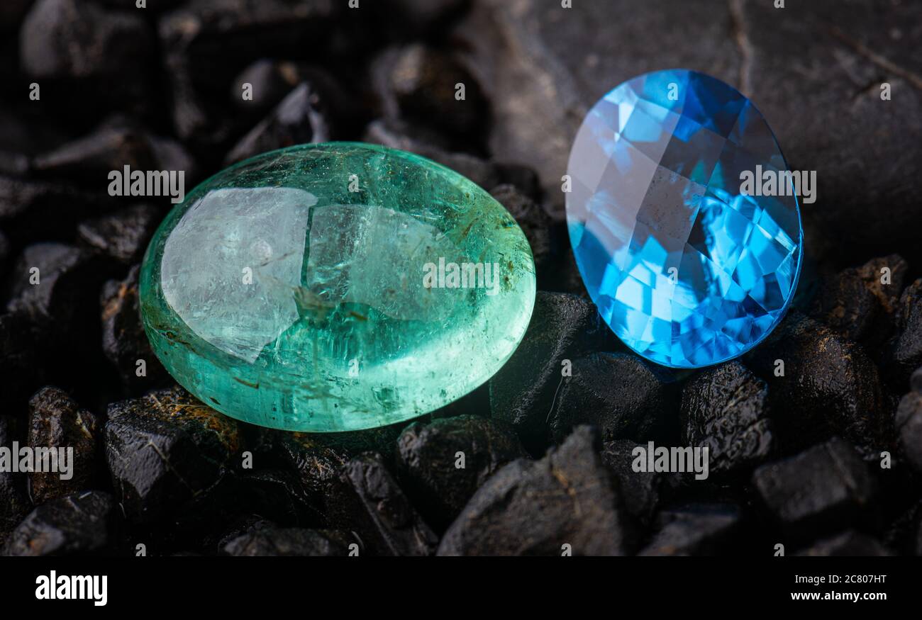 Rough diamond gemstone hi-res stock photography and images - Alamy
