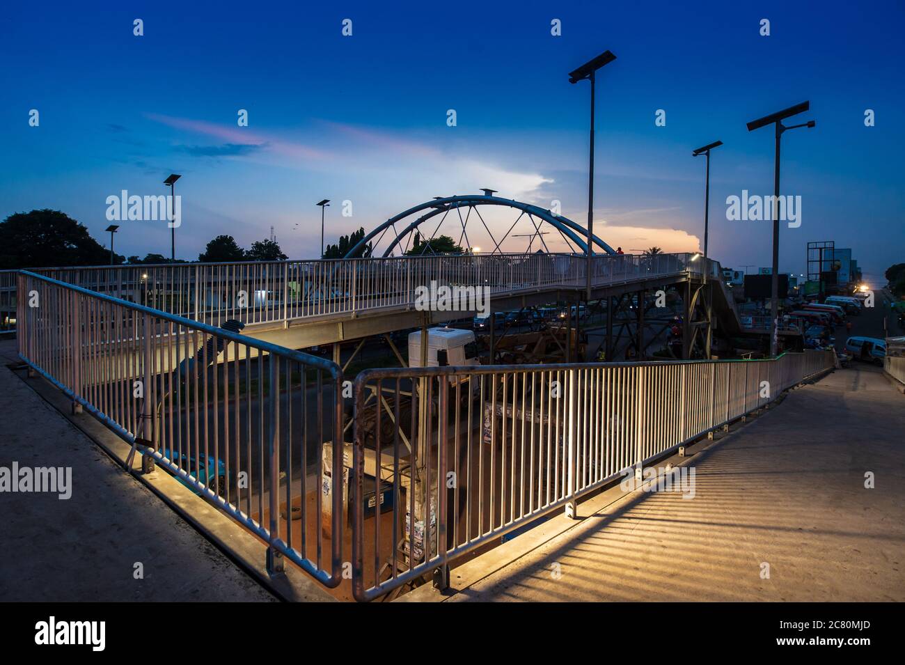 an-overhead-bridge-and-crossing-kumasi-ghana-west-africa-stock-photo