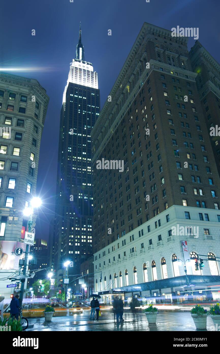 New york city rain night hi-res stock photography and images - Alamy