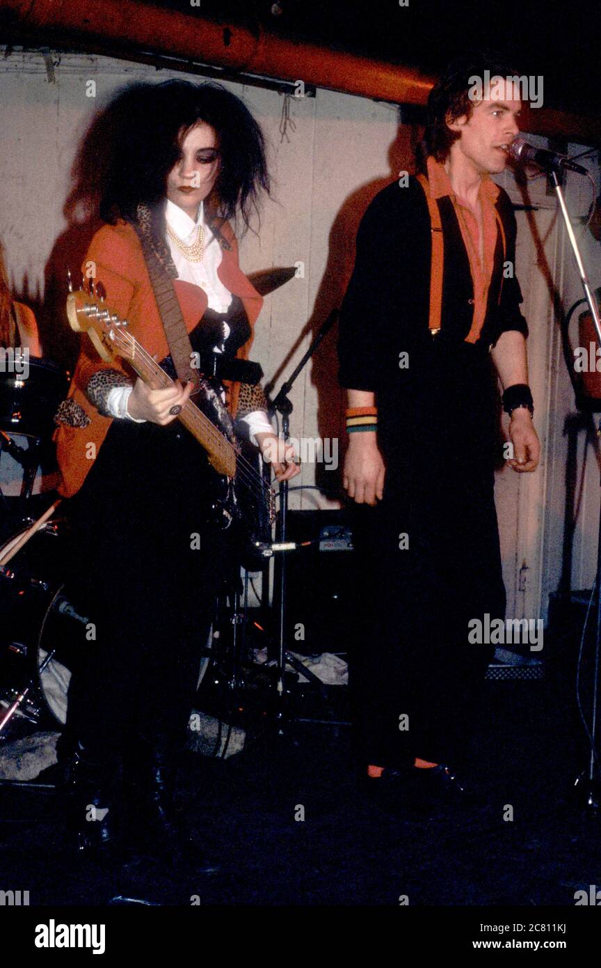 Sophie Chery and Hamish McDonald of Sexbeat live at the Dingwalls. London,  July 14, 1983 | usage worldwide Stock Photo - Alamy