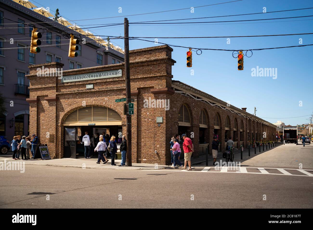 The historic Charleston City Market. As one of the nation's oldest public markets, visitors find more than 300 entrepreneurs. Stock Photo