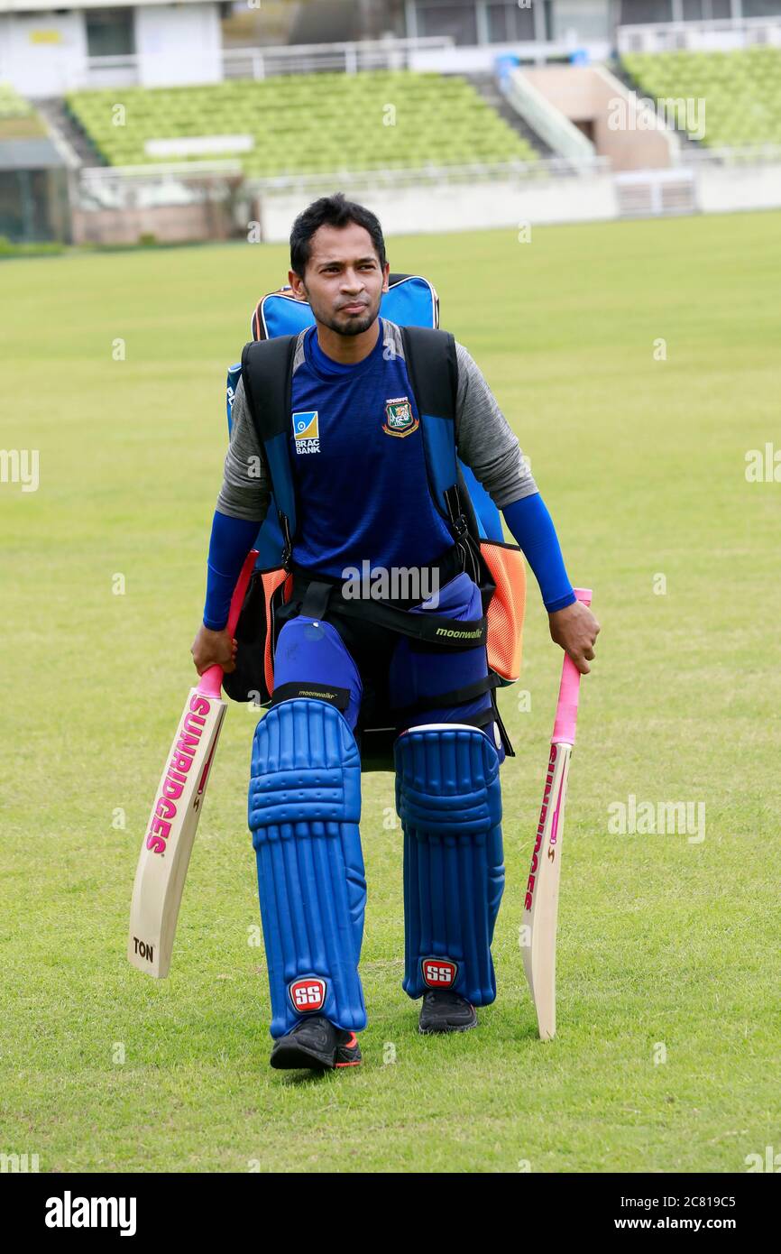Bangladesh cricketer hi-res stock photography and images - Alamy