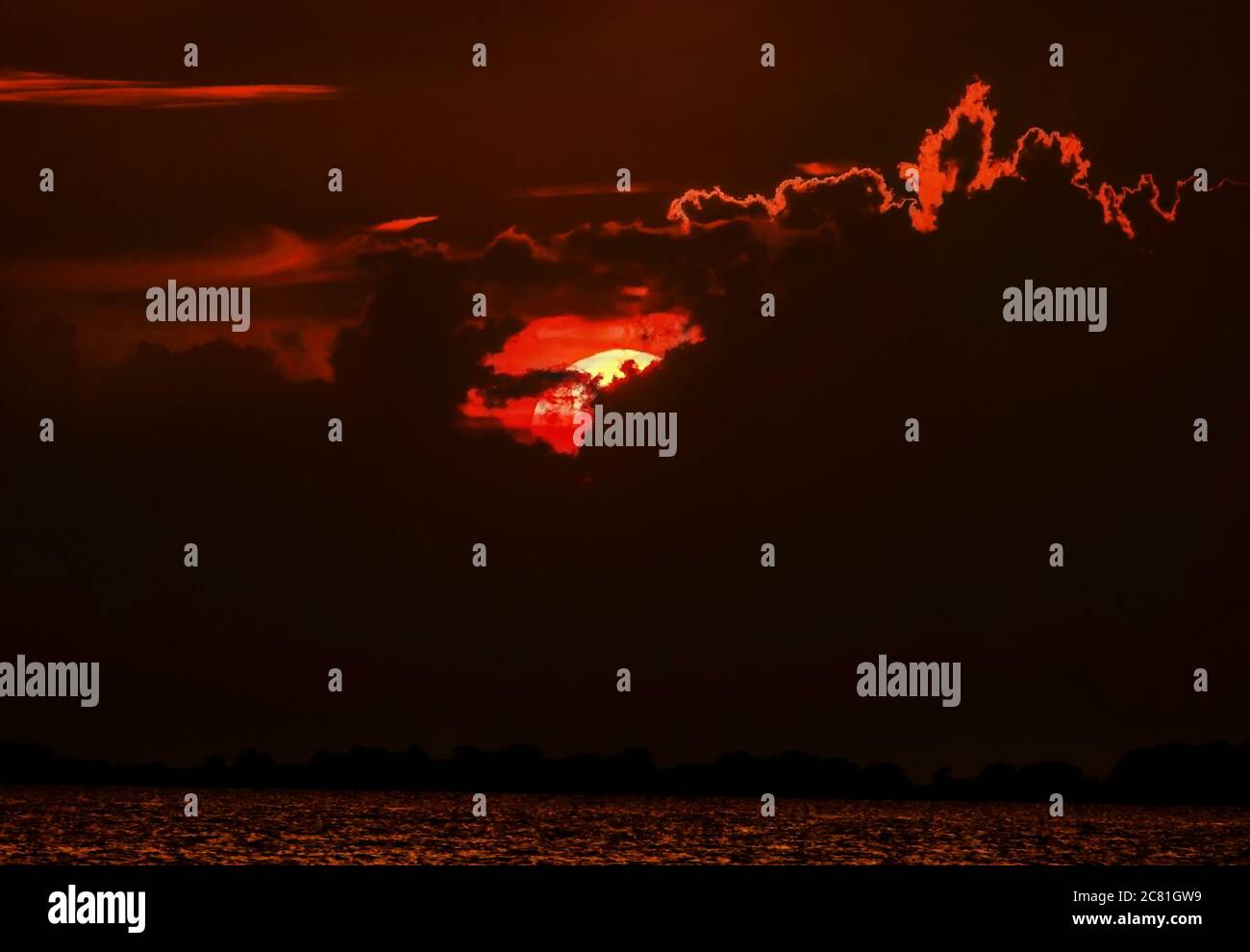 Dark clouds cover sun hi-res stock photography and images - Alamy