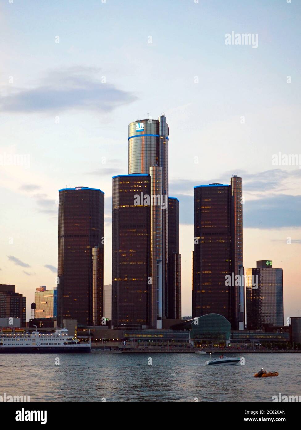 Downtown Detroit, Michigan and GM headquarters building, seen from Windsor, Ontario, Canada Stock Photo