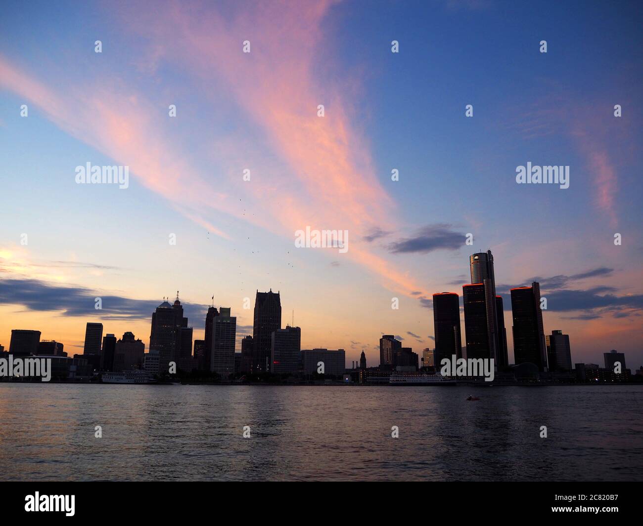 Downtown Detroit, Michigan and GM headquarters building, seen from Windsor, Ontario, Canada Stock Photo