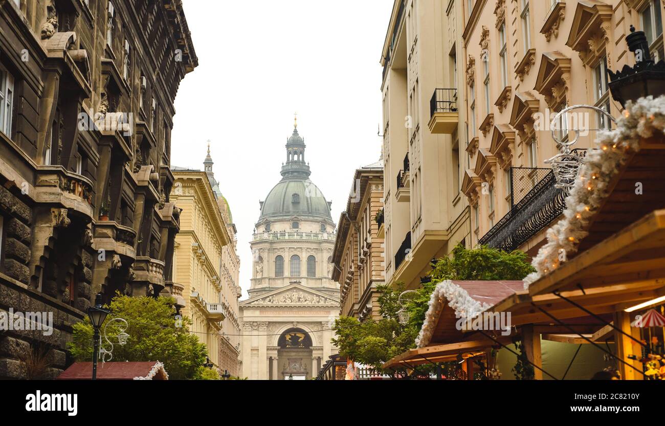 Budapest christmas market hi-res stock photography and images - Alamy