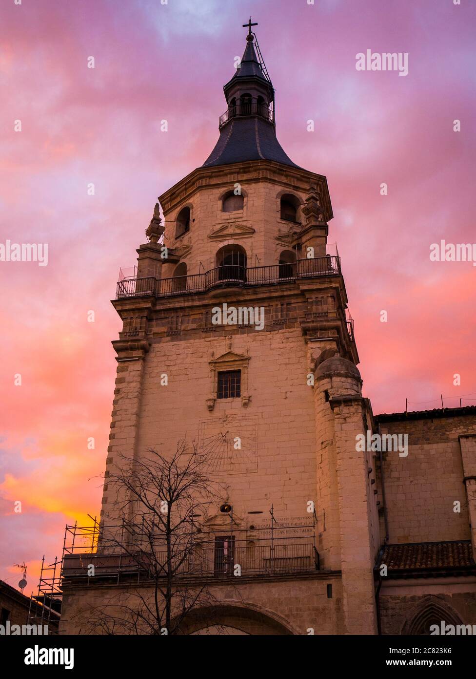 Catedral vieja de santa maría hi-res stock photography and images - Alamy