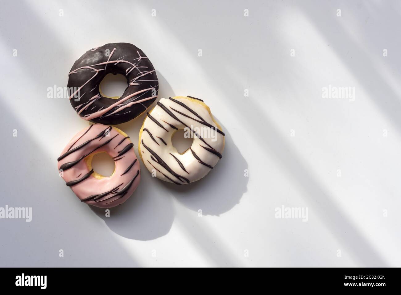 Overhead shot tasty doughnuts hi-res stock photography and images - Alamy