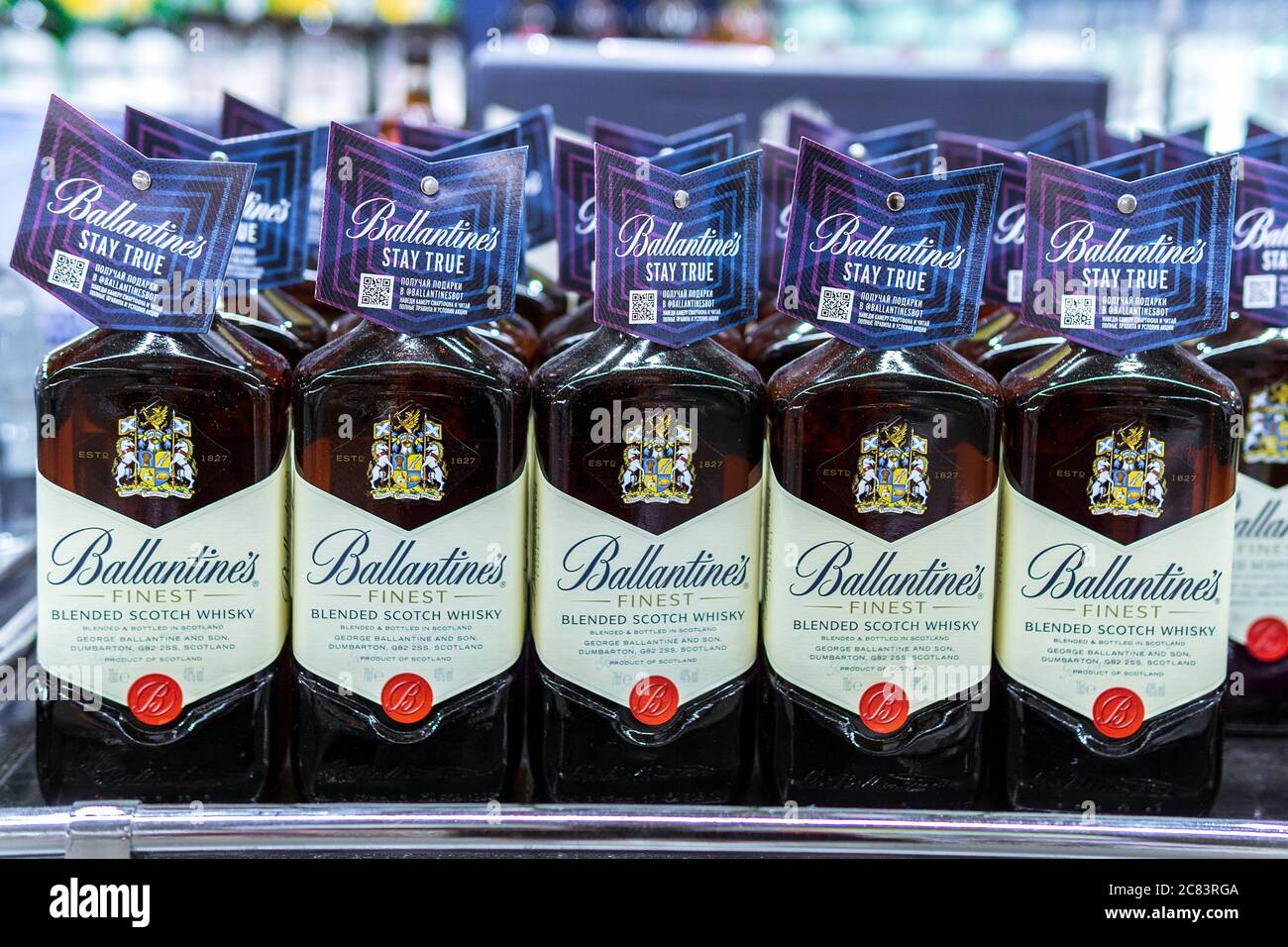 Ballantines bottle hi-res stock photography and images - Alamy