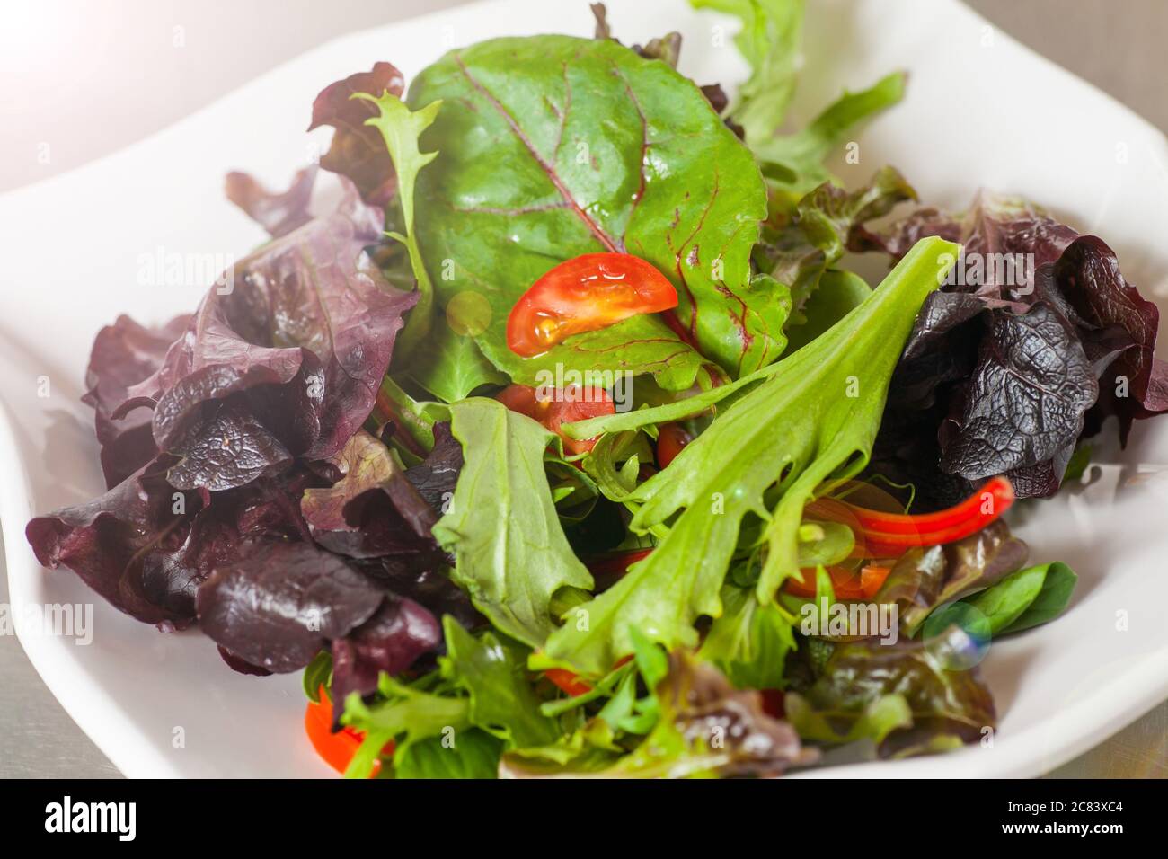 Salad presentation hi-res stock photography and images - Alamy