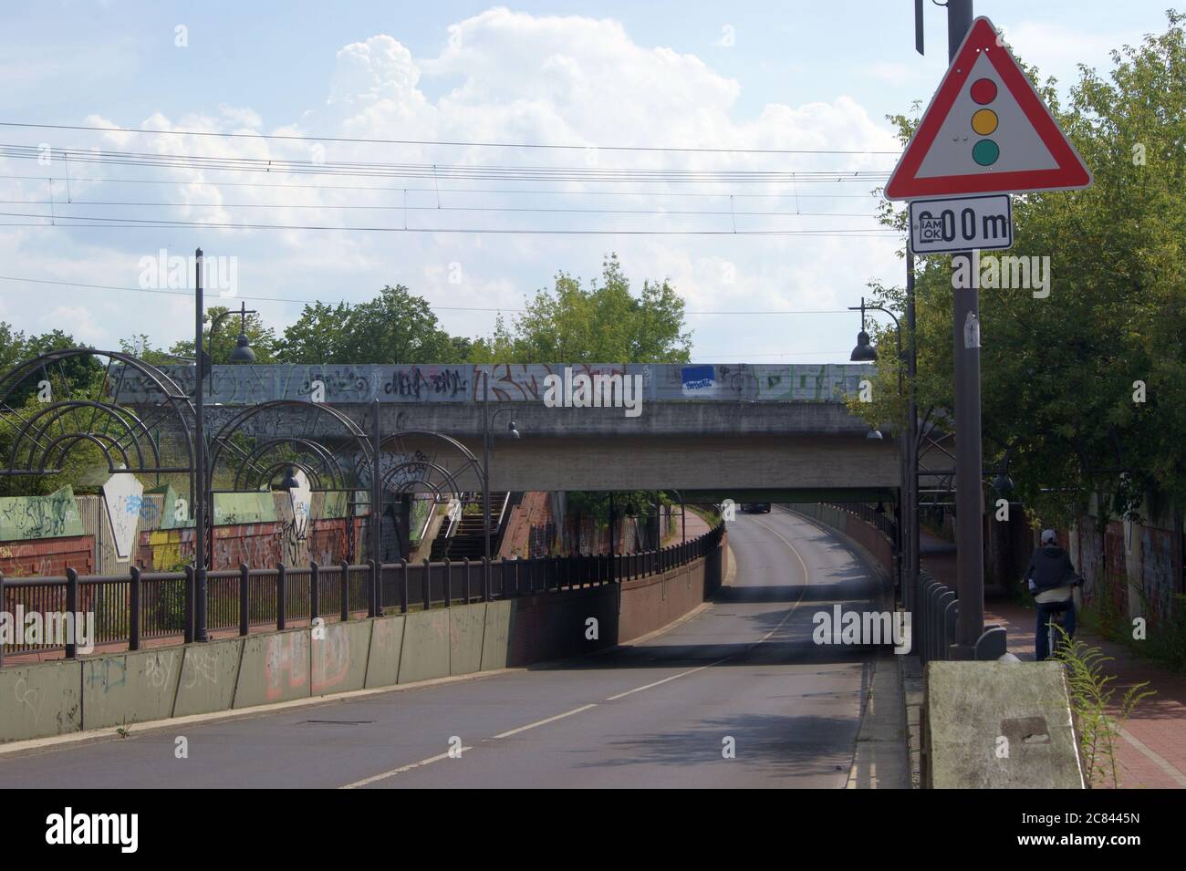 Unterführung der Bahnlinie am Klosterbuschweg in Staaken, Berlin-Spandau (Brandwerder) Stock Photo