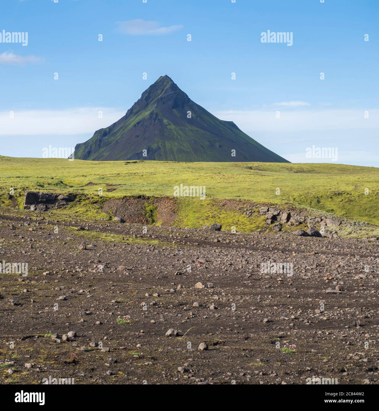 Volcanic landscape with green Storasula mountain, hills and lava gravel  ground covered by lush moss. Fjallabak Nature Reserve in the Highlands of  Icel Stock Photo - Alamy