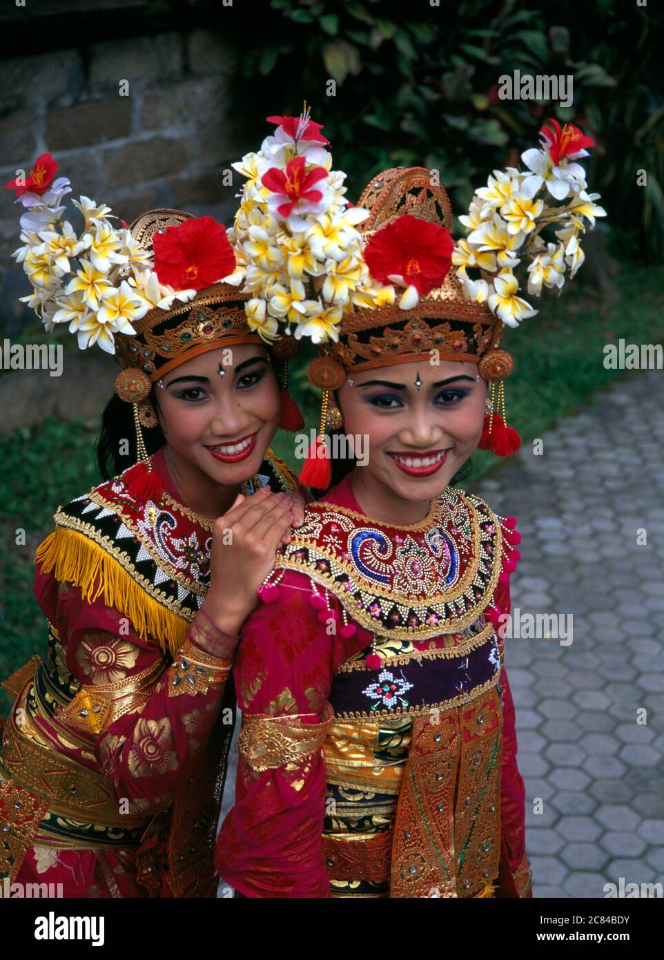 Indonesia, Bali, South, Ubud, Smiling girls in traditional Legong dress  Stock Photo - Alamy