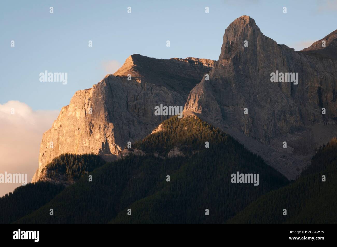 Mount Rundle, Canmore, Alberta, Canada Stock Photo - Alamy