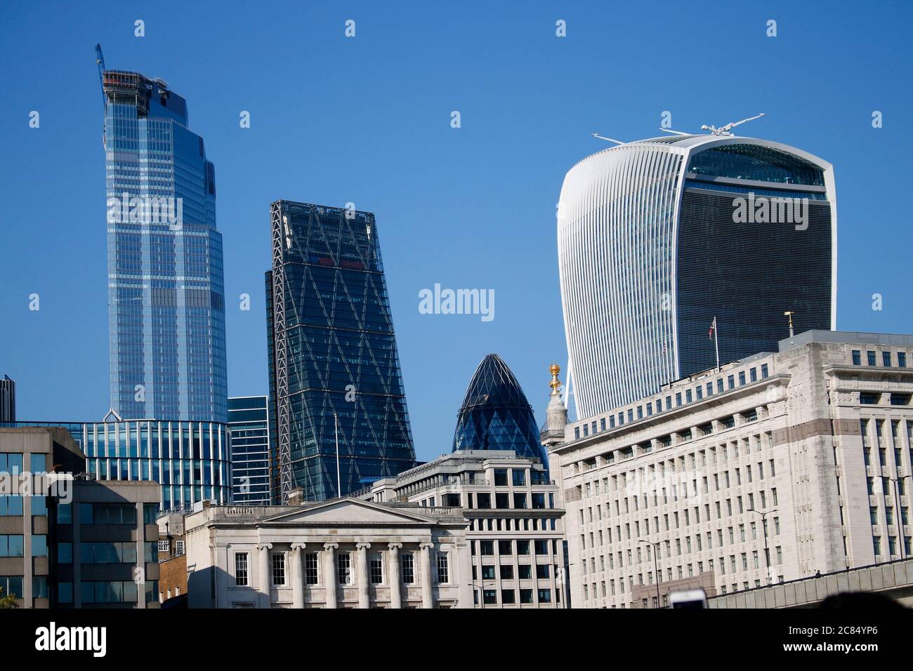 skyline-von-london-bishopsgate-tower-leadenhall-building-k-sereibe