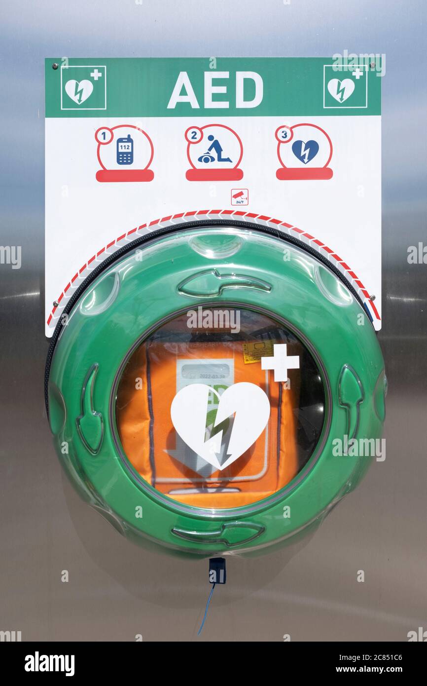 AED, or automated external defibrillator, device Stock Photo Alamy