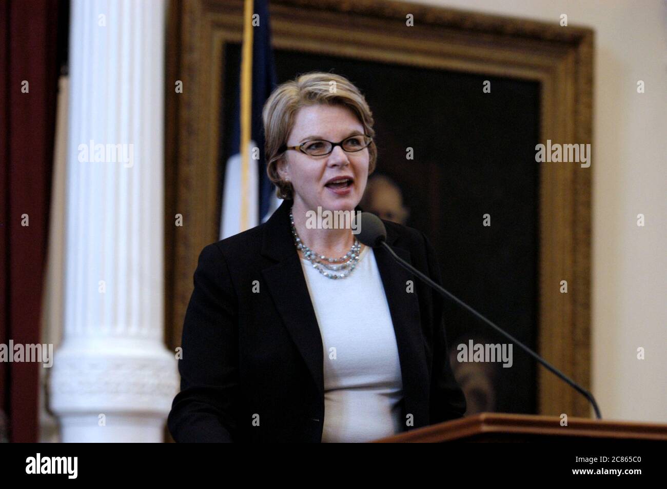Secretary Appearances Female cabinet secretary hi-res stock photography and images - Alamy