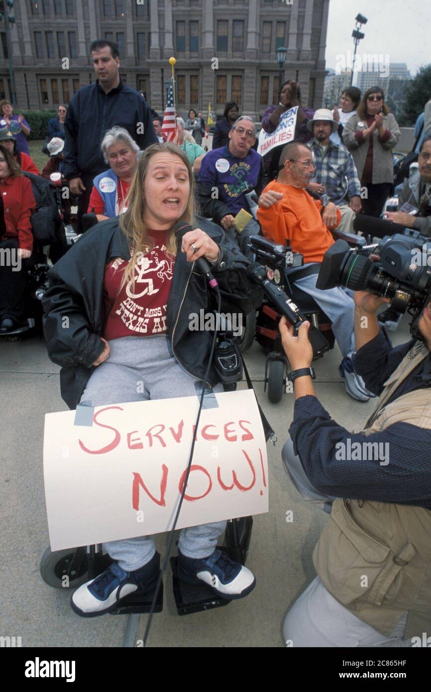 Austin Texas USA, 2005: Protest against proposed cuts to programs for physically disabled citizens outside the north entrance to the Texas Capitol. ©Bob Daemmrich Stock Photo