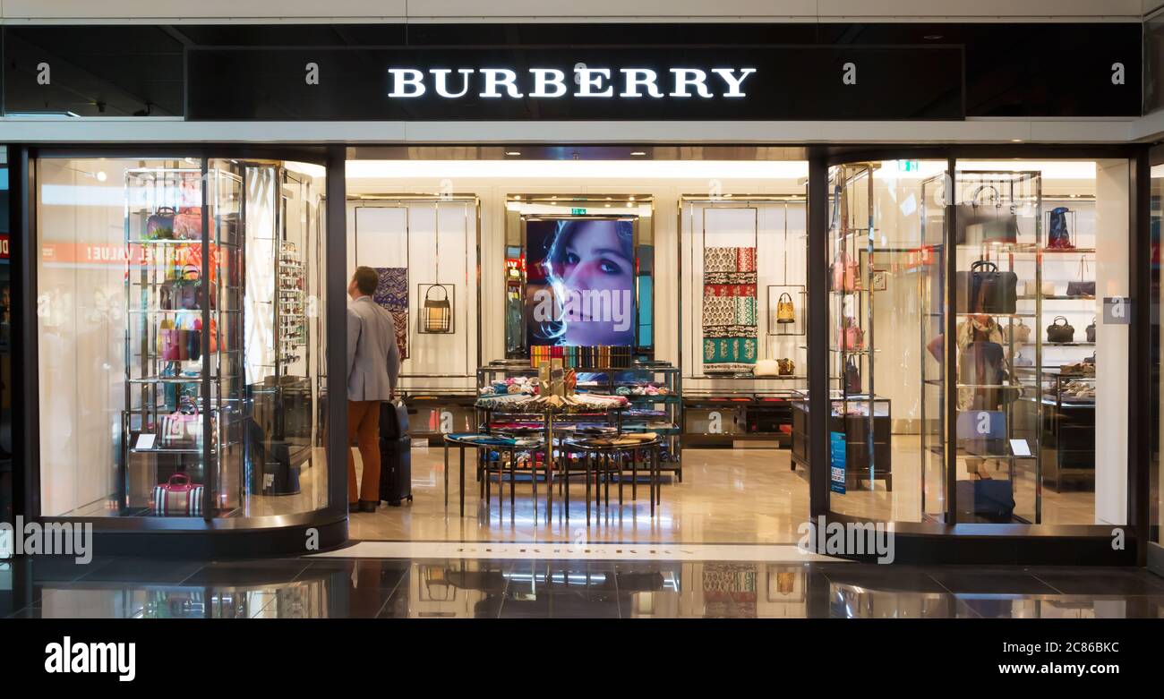 Burberry store in Munich airport Stock Photo - Alamy