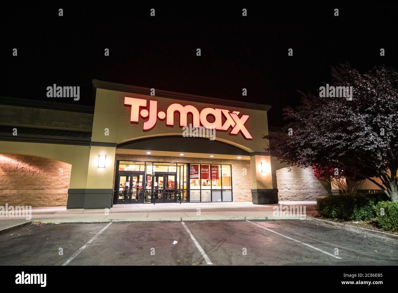 A TJ Maxx store in Manteca California USA at night Stock Photo Alamy