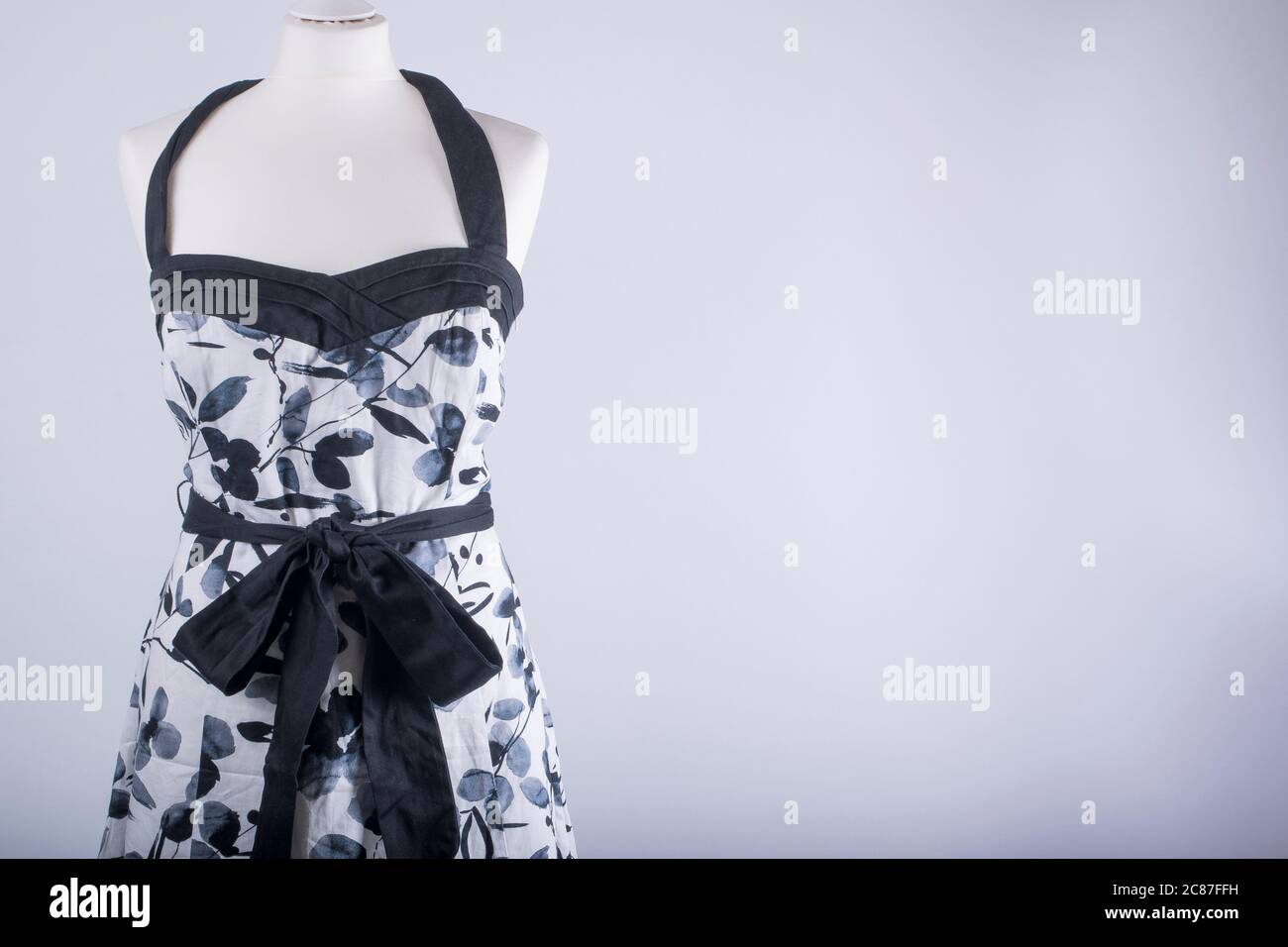 Black floral dress hi-res stock photography and images - Alamy