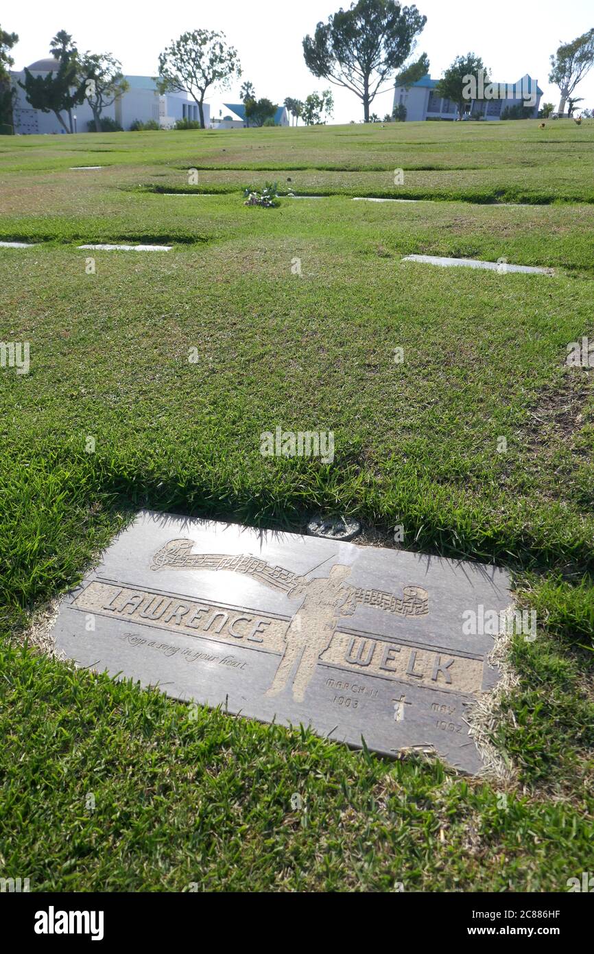 The lawrence welk show hi-res stock photography and images - Alamy