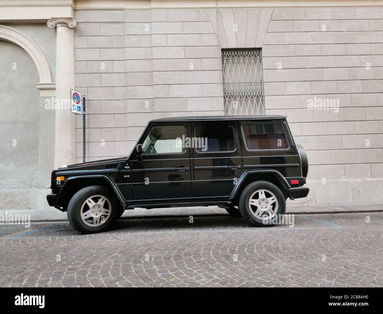 Black Mercedes Benz 4x4 classic jeep G class parked in the street Stock  Photo - Alamy