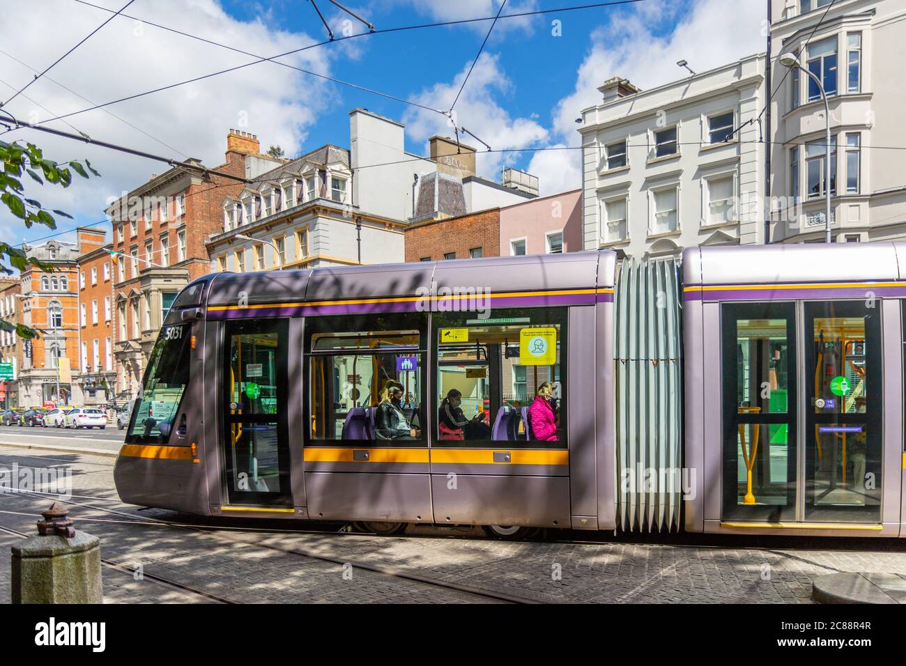 Mask public transport dublin hires stock photography and images Alamy