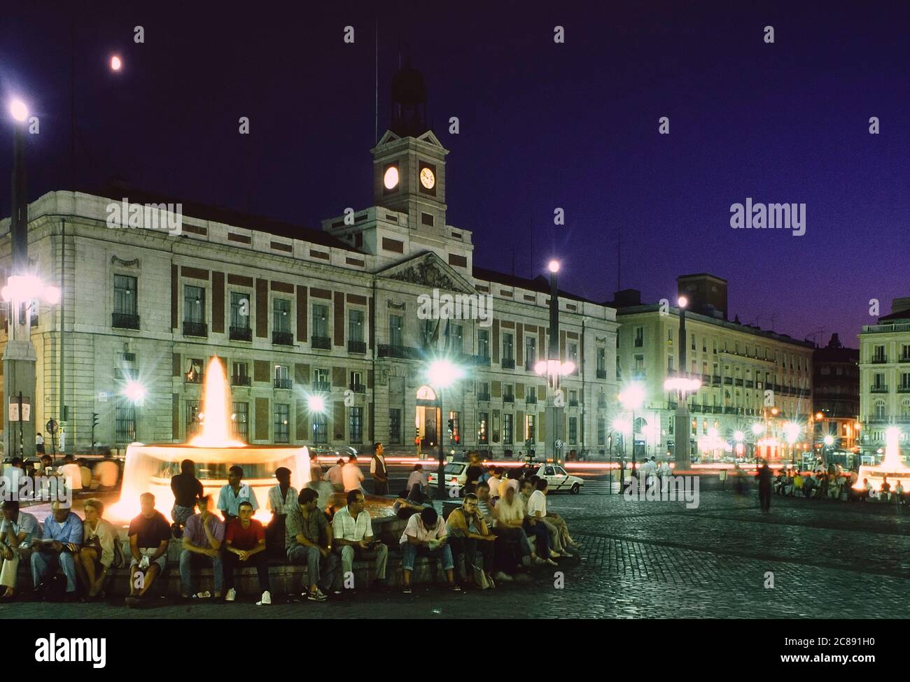 Night View Of Puerta Del Sol Madrid Spain Circa 1990 Stock Photo Alamy night-view-of-puerta-del-sol-madrid-spain-circa-1990-stock-photo-alamy