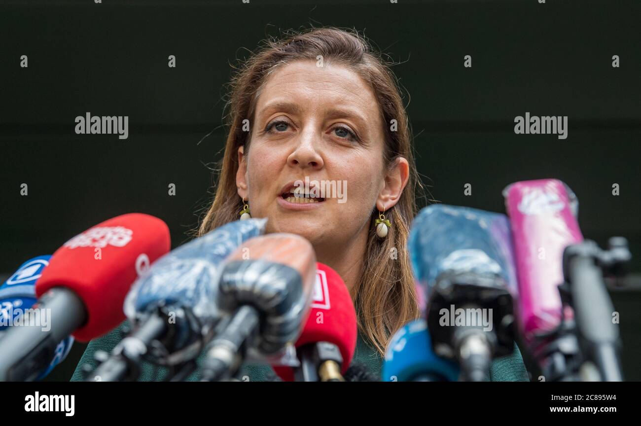 22 July 2020, Bavaria, Munich: Anne Leidig, Public Prosecutor of the Munich Public Prosecutor's Office I, gives a statement by the Munich Public Prosecutor's Office I on the latest developments in the preliminary proceedings against persons responsible at Wirecard AG. Photo: Peter Kneffel/dpa Stock Photo