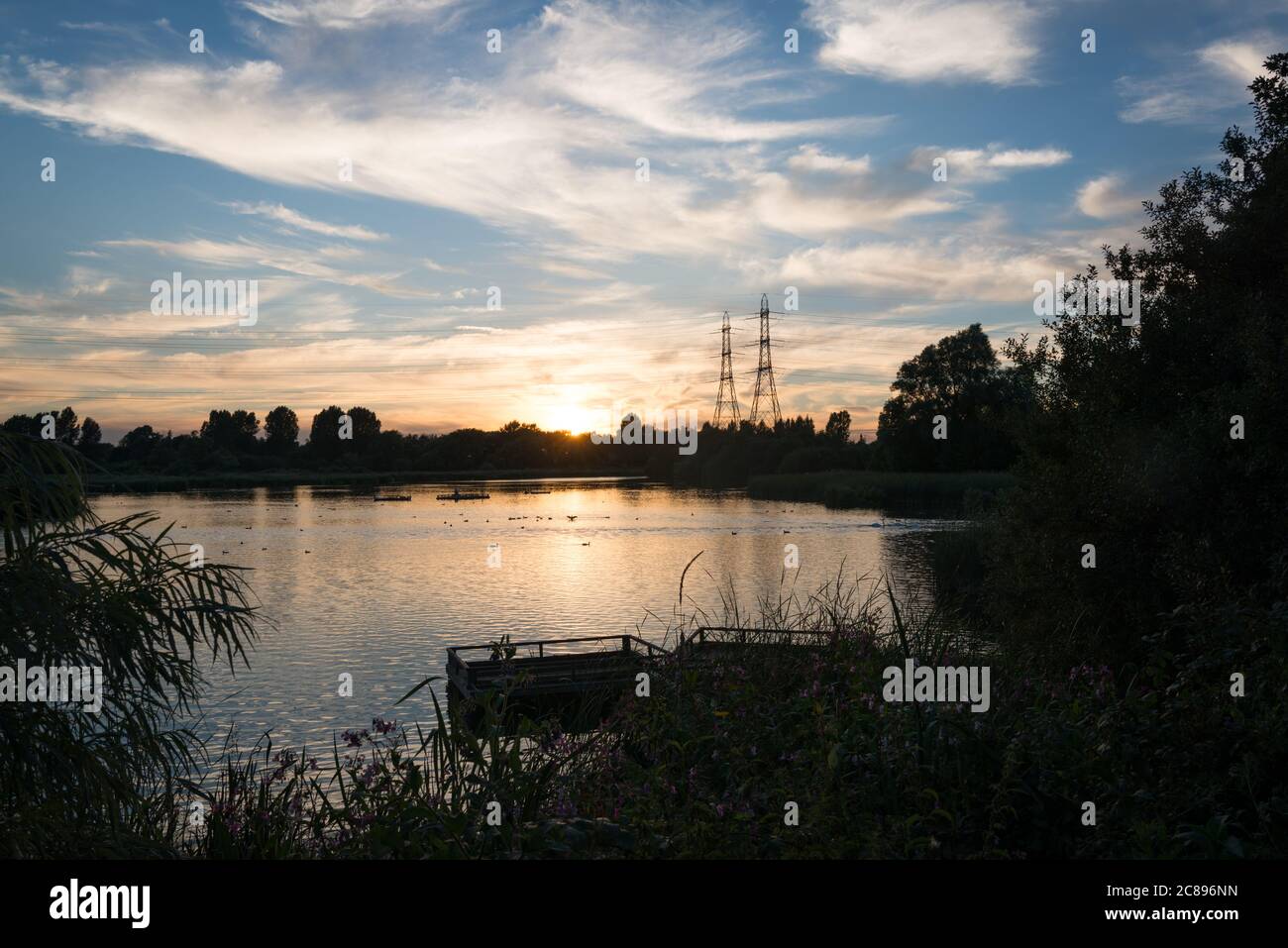 Hooksmarsh lake in the Lee Valley Country Park between Waltham Abbey and Cheshunt on the Essex/Hertfordshire border, England, UK Stock Photo