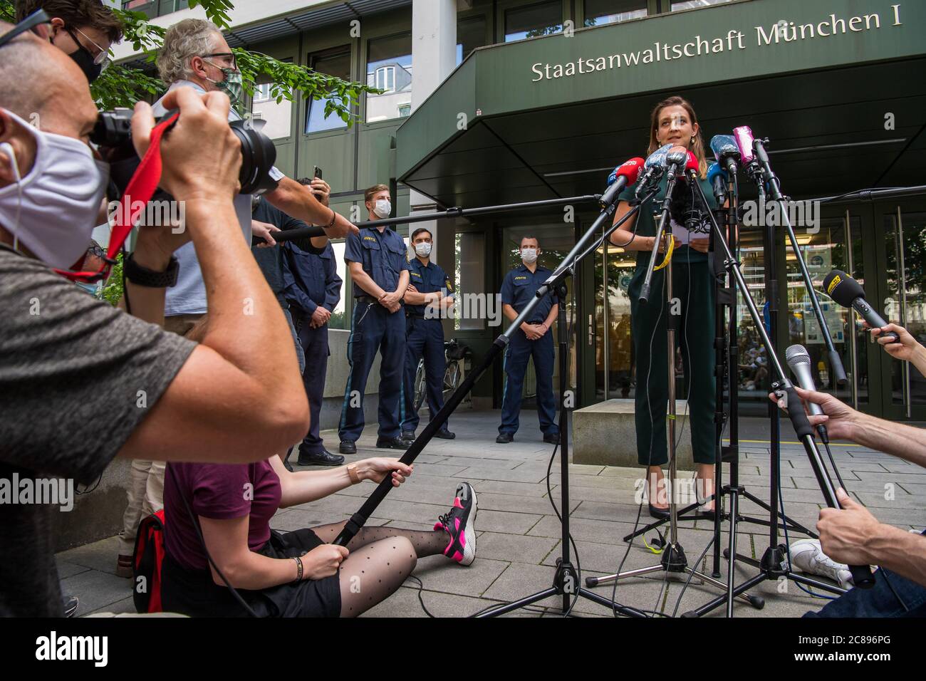 Munich, Germany. 22nd July, 2020. CORRECTS EMPLOYMENT TITLE - Anne Leidig, Senior Public Prosecutor of the Munich Public Prosecutor's Office I, gives a statement by the Munich Public Prosecutor's Office I on the latest developments in the preliminary proceedings against persons responsible at Wirecard AG. Credit: Peter Kneffel/dpa/Alamy Live News Stock Photo