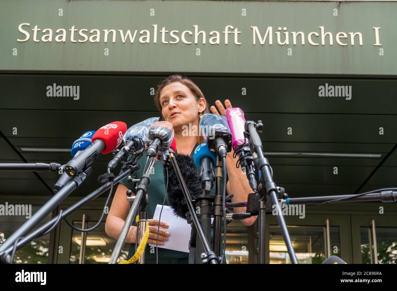 Munich, Germany. 22nd July, 2020. CORRECTS EMPLOYMENT TITLE - Anne Leidig, Senior Public Prosecutor of the Munich Public Prosecutor's Office I, gives a statement by the Munich Public Prosecutor's Office I on the latest developments in the preliminary proceedings against persons responsible at Wirecard AG. Credit: Peter Kneffel/dpa/Alamy Live News Stock Photo