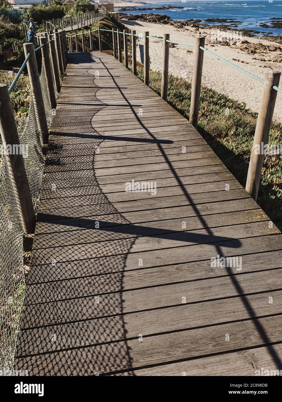 Vertical shot pathway beach hi-res stock photography and images - Alamy