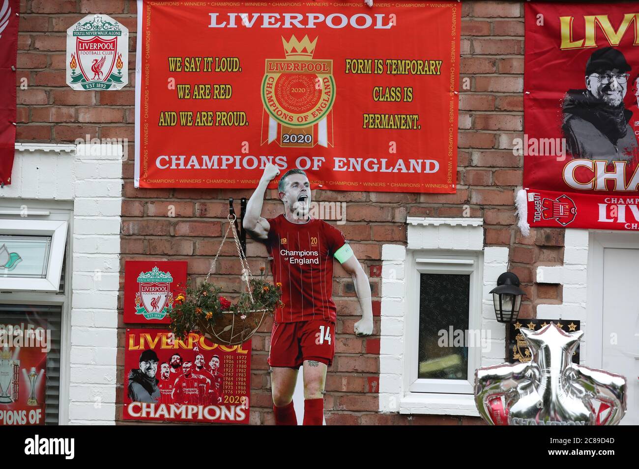 A house in Merseyside, Liverpool decorated in Liverpool colours