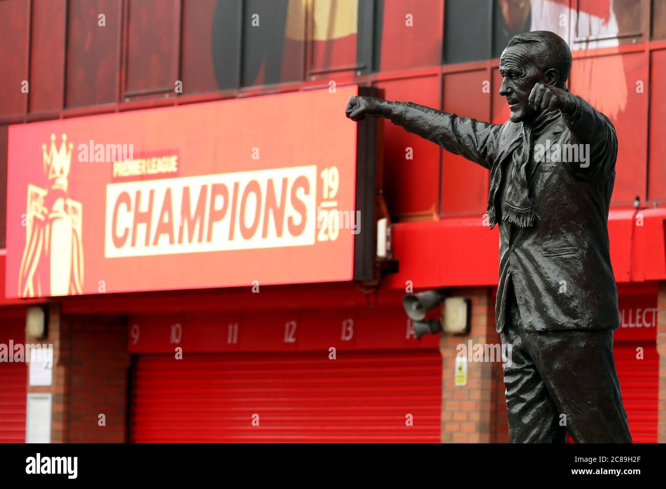 Bill Shankly Statue outside of Anfield Stadium ahead of this evenings