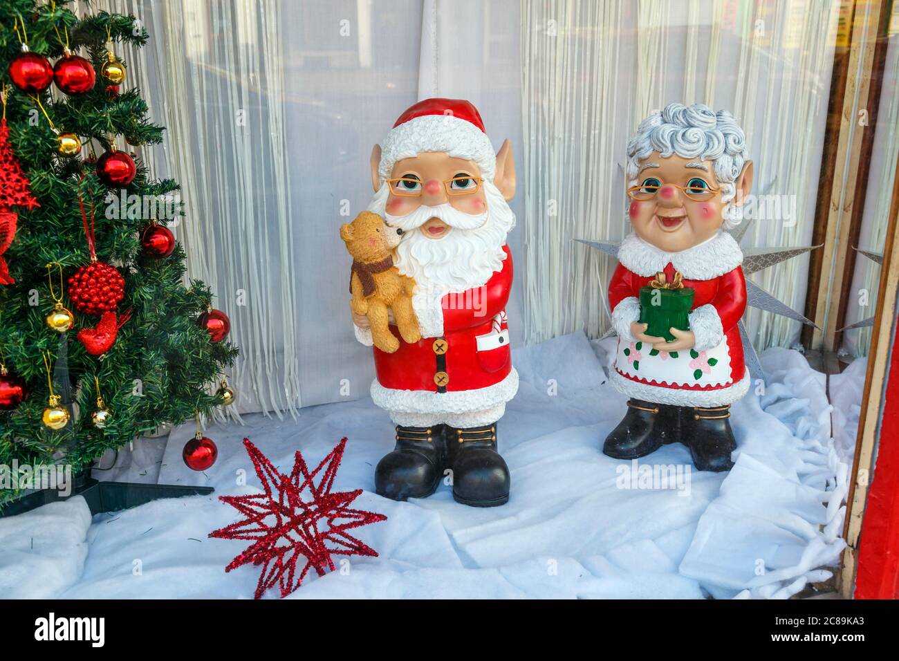 Mrs claus hires stock photography and images Alamy