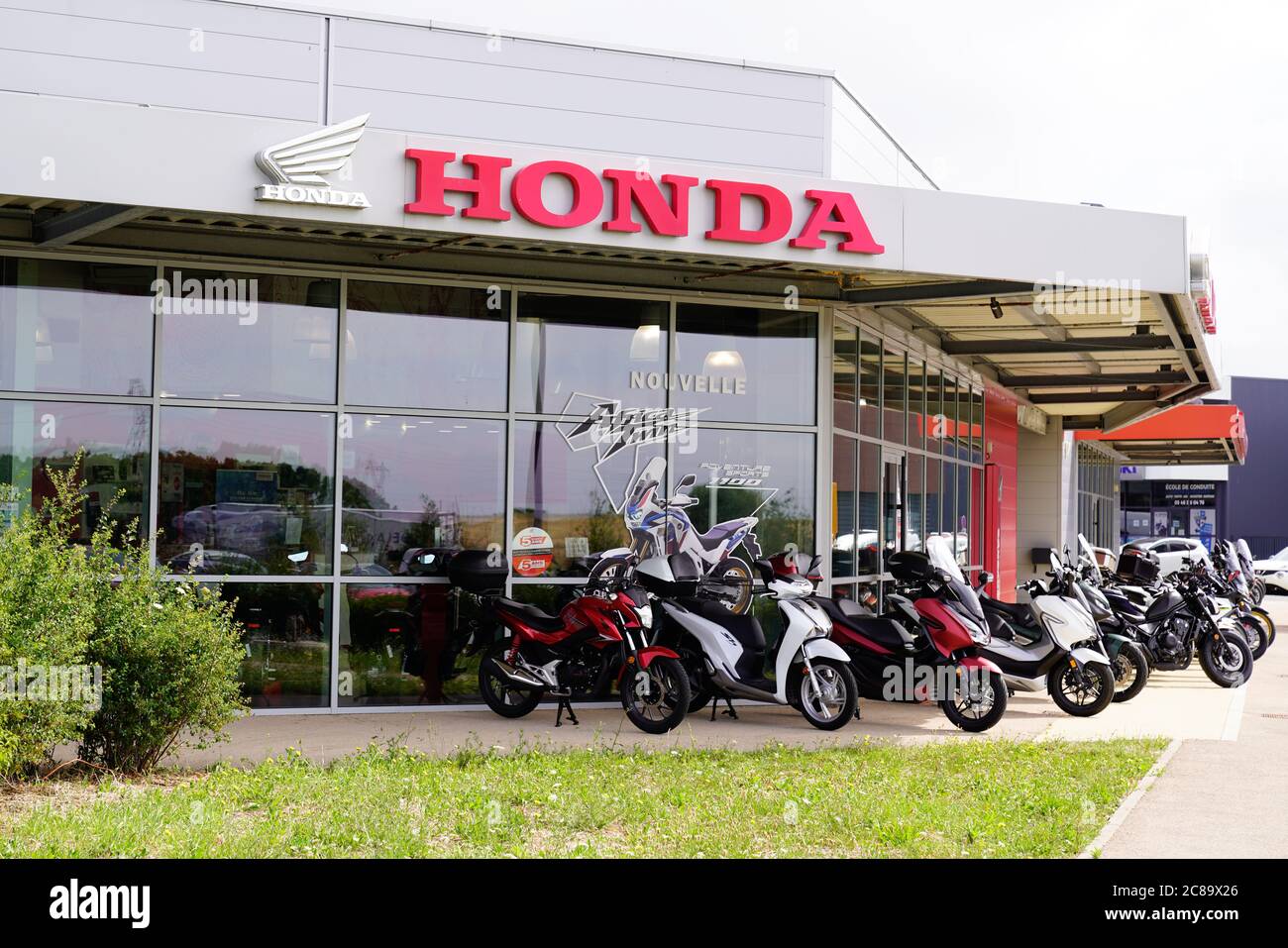 Bordeaux , Aquitaine / France - 07 17 2020 : honda logo and text sign on  store motorcycle dealership shop Stock Photo - Alamy