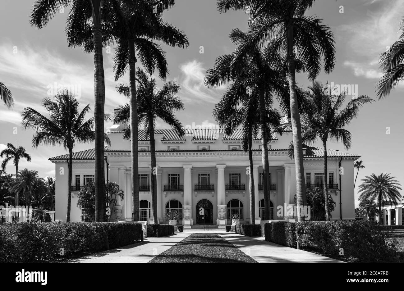Black and white photo of front facade of colonial mansion in Florida Stock Photo