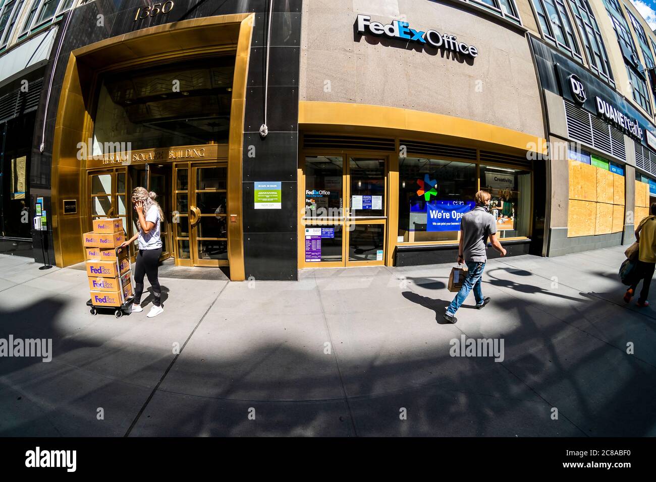 A FedEx office in Herald Square in New York on Tuesday, July 14, 2020. (© Richard B. Levine) Stock Photo