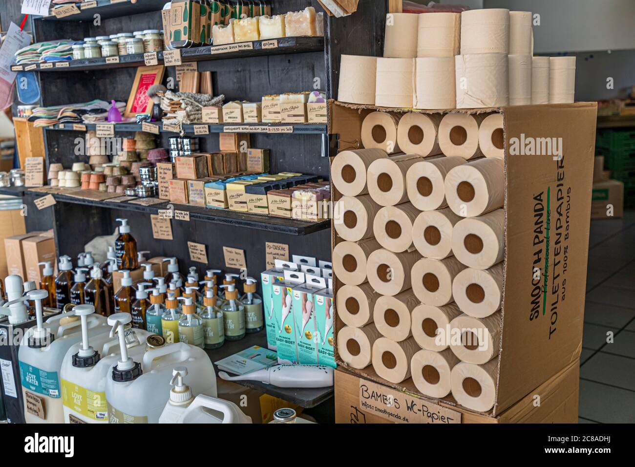 Shop for unpacked Goods in Basel, Switzerland. Instructions for weighing at  BASEL UNVERPACKT Stock Photo - Alamy