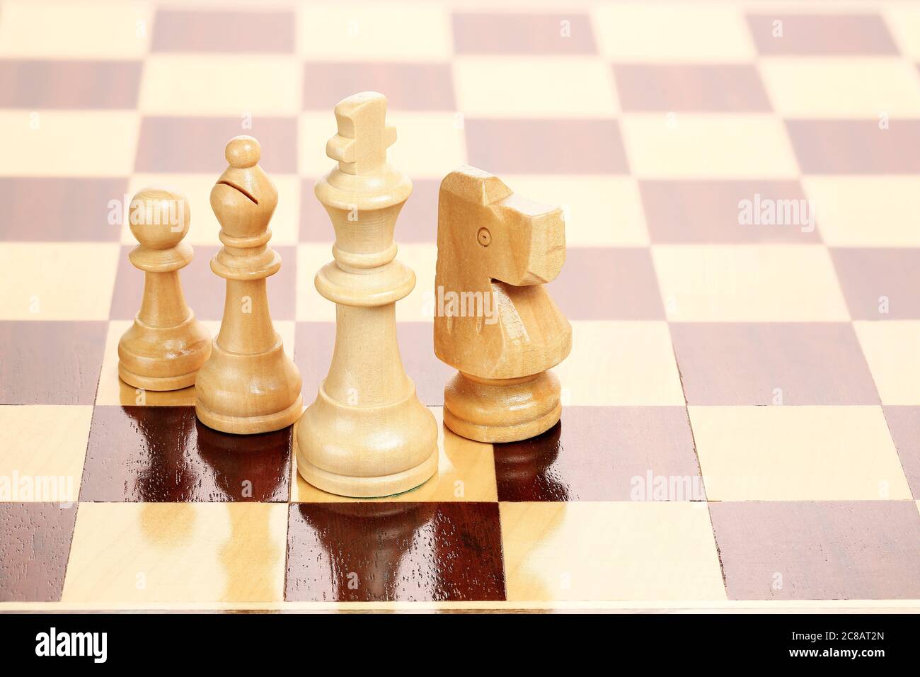 Chess king pawns hi-res stock photography and images - Alamy