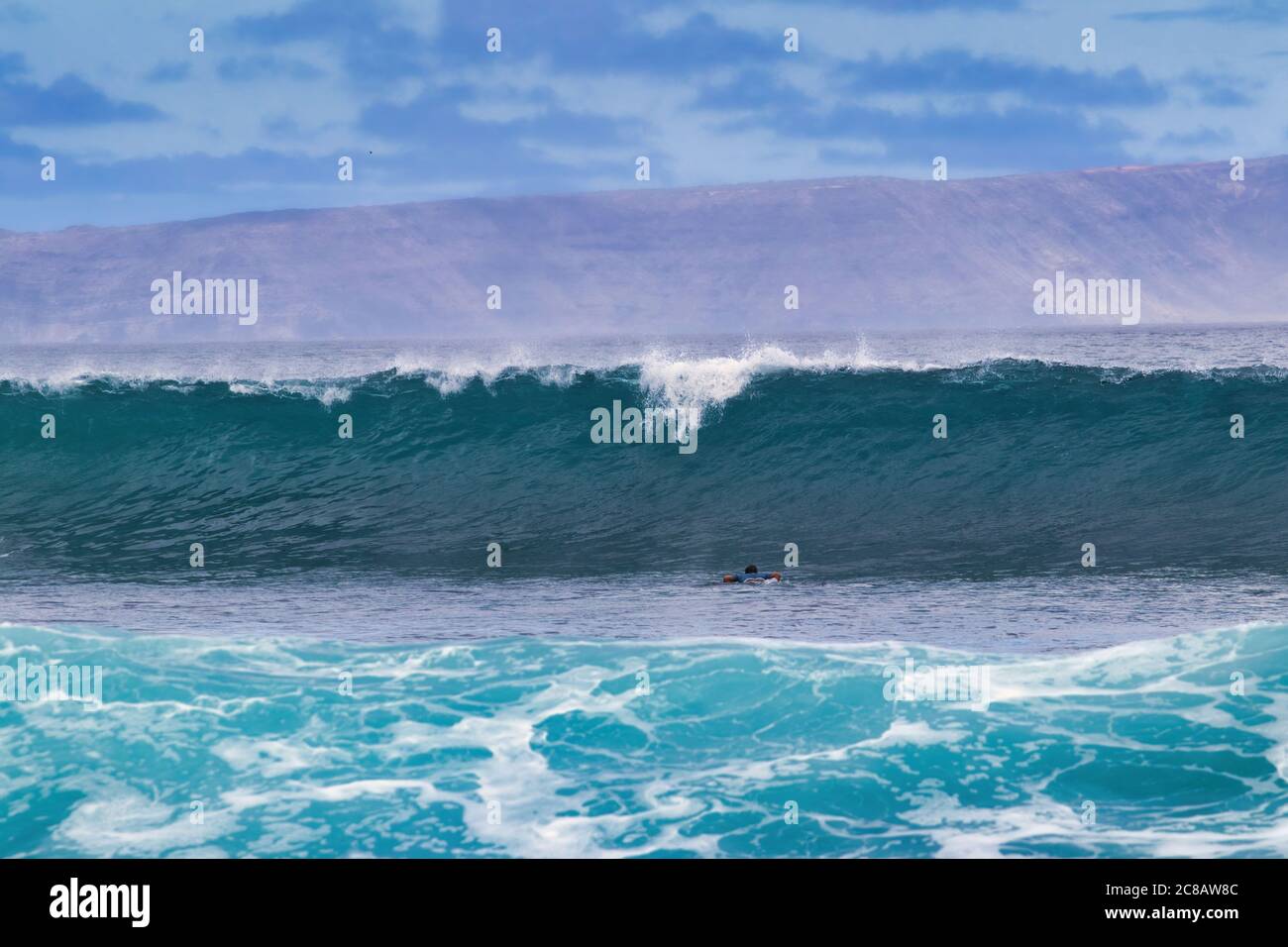 Big wave curling on the South side of Maui. Stock Photo