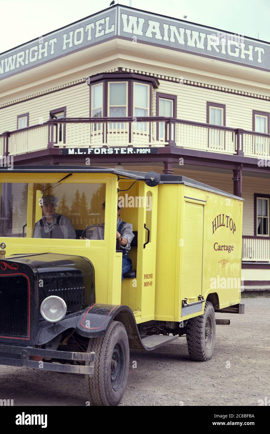 Vintage truck cab hires stock photography and images Alamy