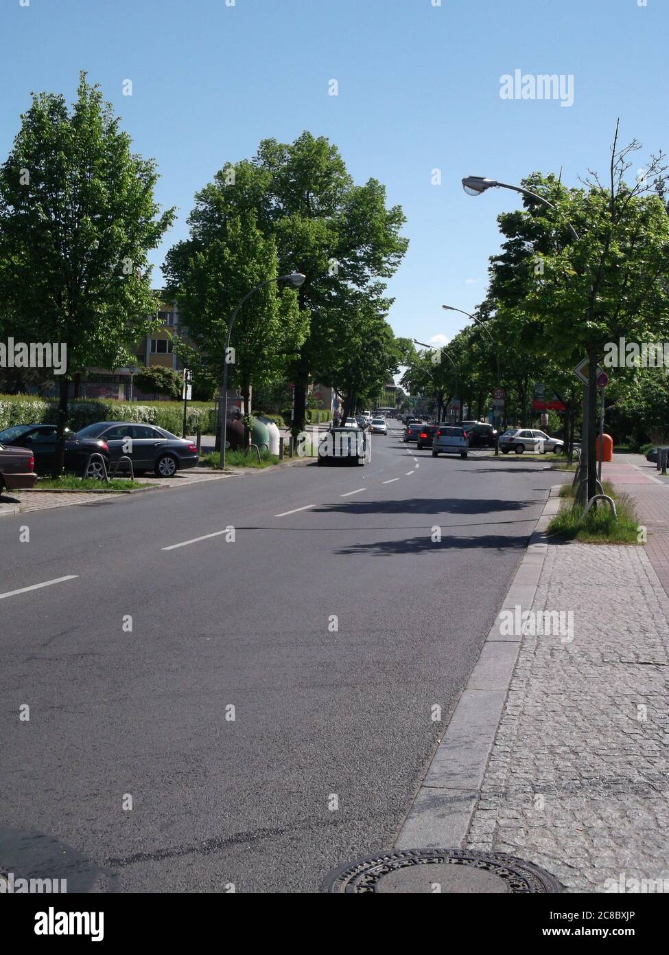 Seegefelder Straße Ecke Staakener Straße in Berlin-Spandau, Blickrichtung Osten Stock Photo