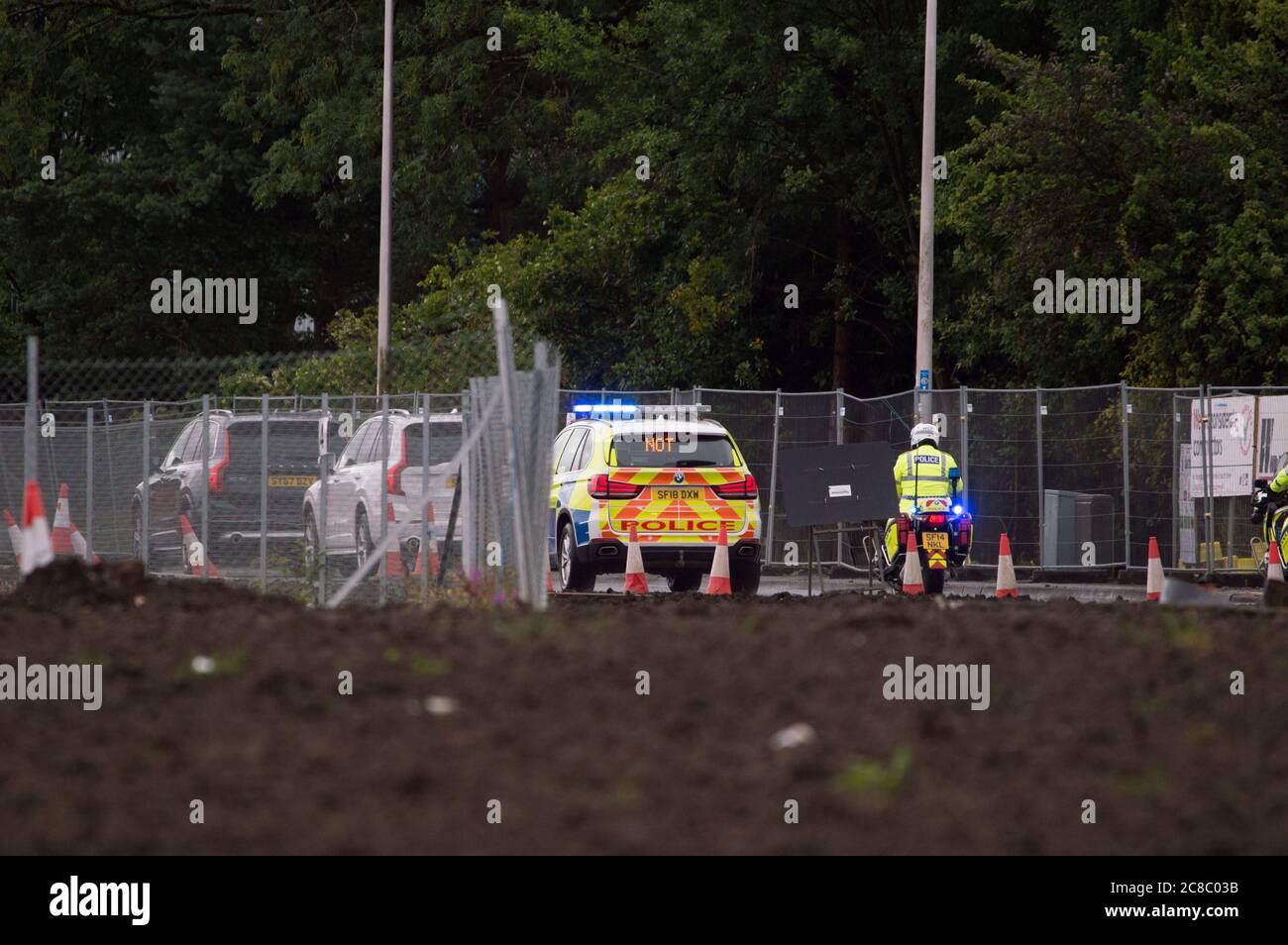 Convoy escort vehicle hires stock photography and images Alamy