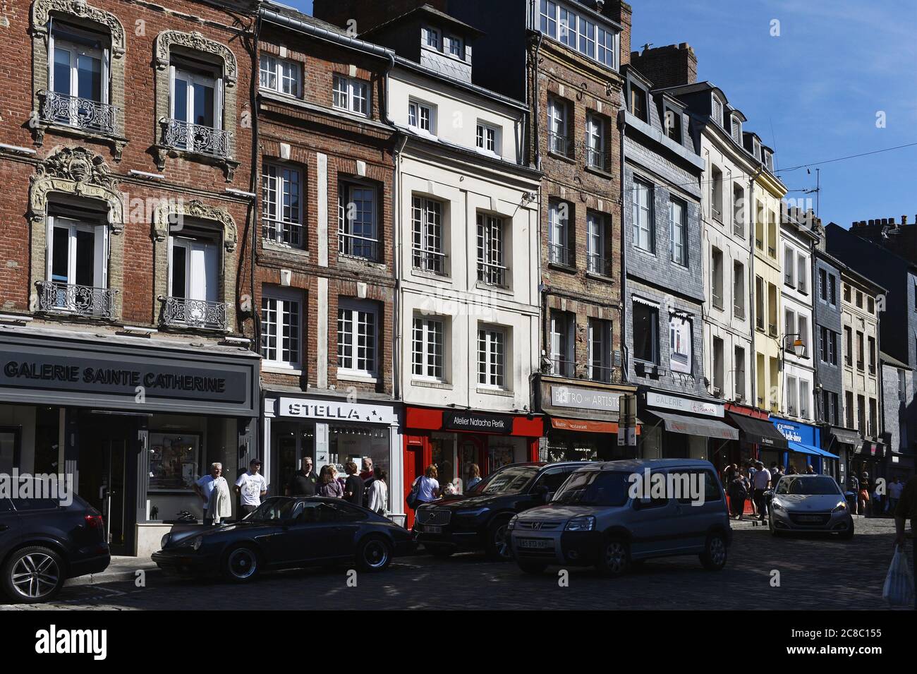 Rue du Dauphin - Honfleur - Normandy - France Stock Photo - Alamy