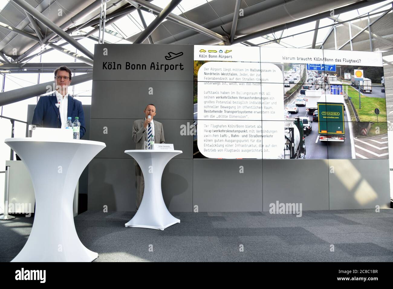 22 July 2020, North Rhine-Westphalia, Cologne: Hendrik Wüst (l-r), Minister of Transport of the State of North Rhine-Westphalia, and Johan Vanneste, Managing Director of Flughafen Köln/Bonn GmbH, will be present at the presentation of the feasibility study on the subject of Flight Taxis at Cologne Bonn Airport - Perspectives of a new technology. Photo: Horst Galuschka/dpa Stock Photo