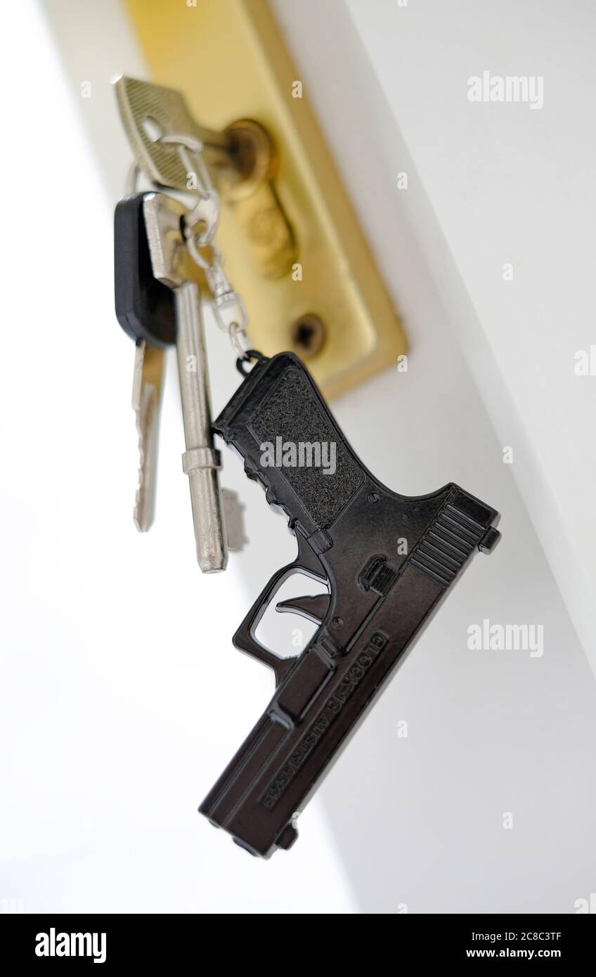 Gun lock hires stock photography and images Alamy